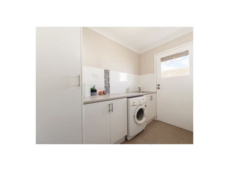77 Equestrian Drive, Yamanto QLD 4305
