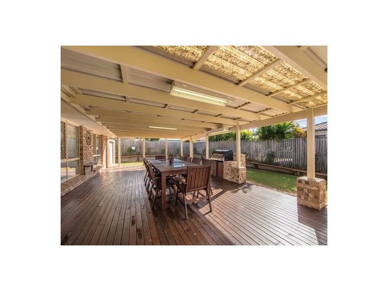 77 Equestrian Drive, Yamanto QLD 4305
