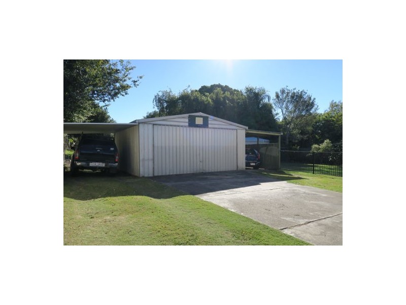 63 Wildey St, Raceview QLD 4305