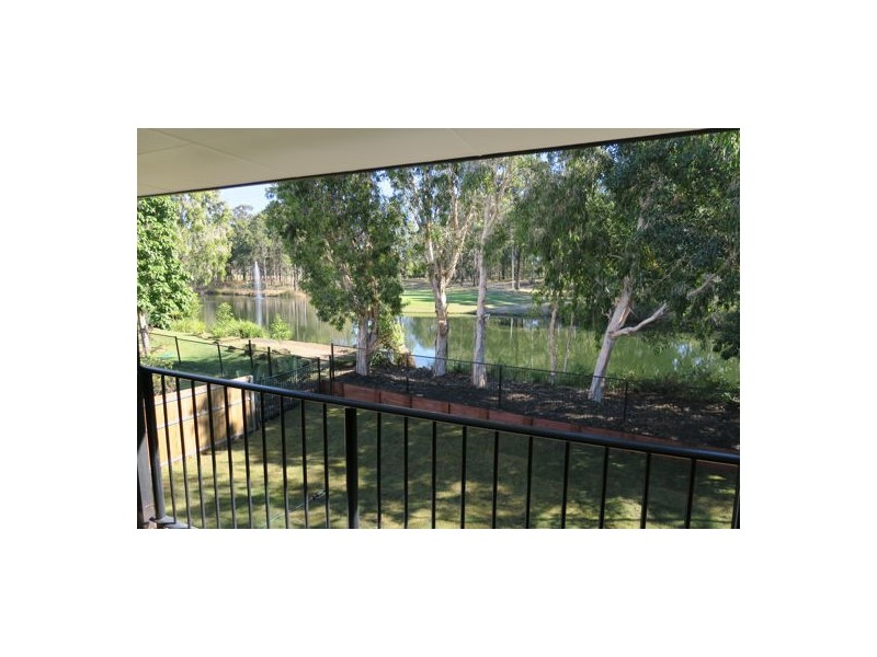82 Oakview Circuit, Brookwater QLD 4300