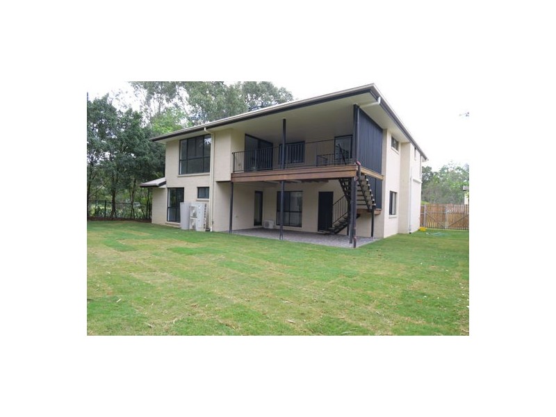 82 Oakview Circuit, Brookwater QLD 4300