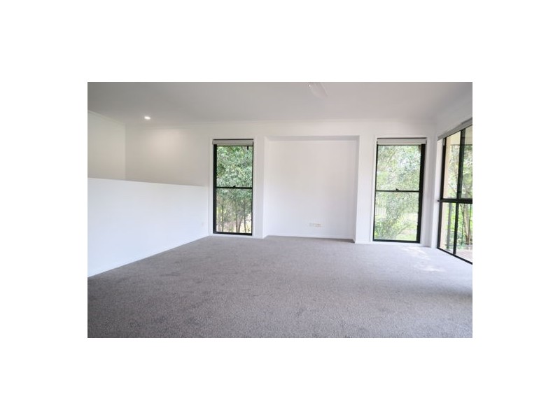 82 Oakview Circuit, Brookwater QLD 4300