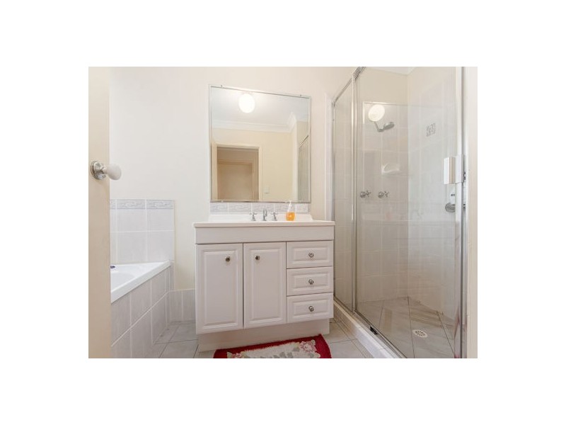 14 Glengarry Lane, Raceview QLD 4305