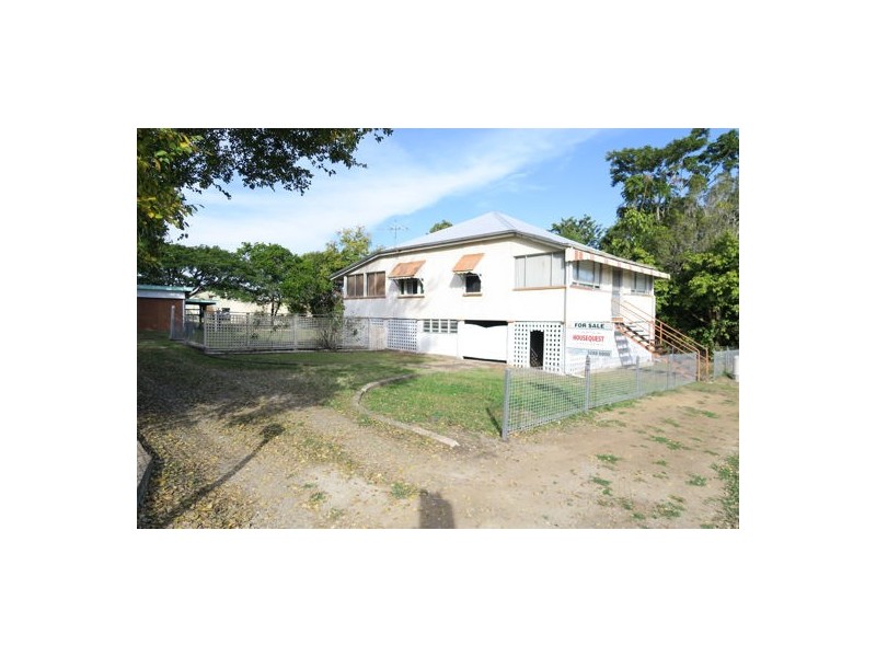 124 South Station Road, Silkstone QLD 4304