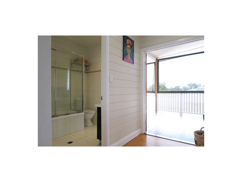34 Lawrence Street, North Ipswich QLD 4305