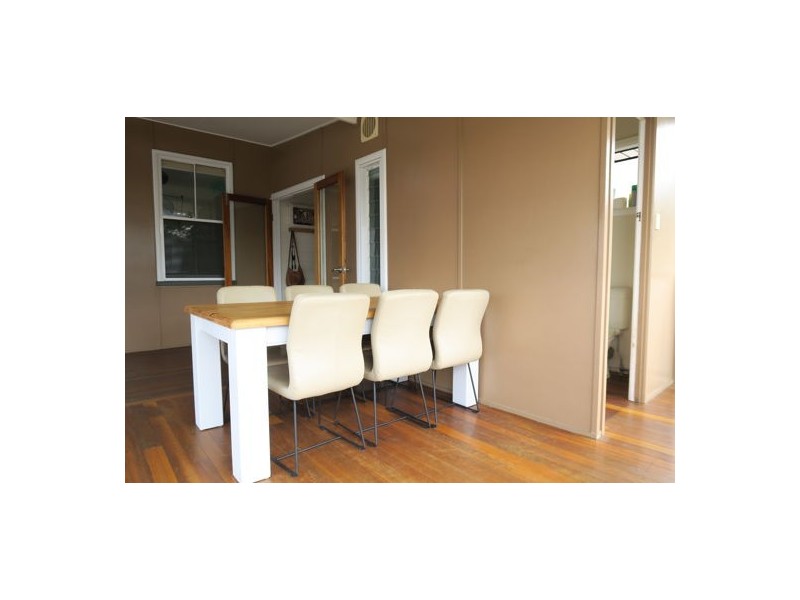 34 Lawrence Street, North Ipswich QLD 4305
