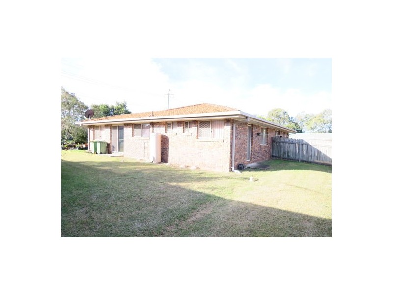 1 & 2/19 Cocos Place, Raceview QLD 4305
