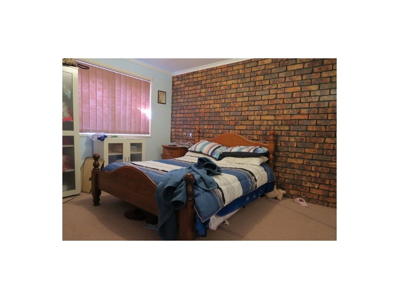1 & 2/19 Cocos Place, Raceview QLD 4305