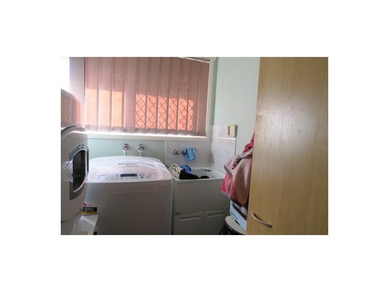 1 & 2/19 Cocos Place, Raceview QLD 4305
