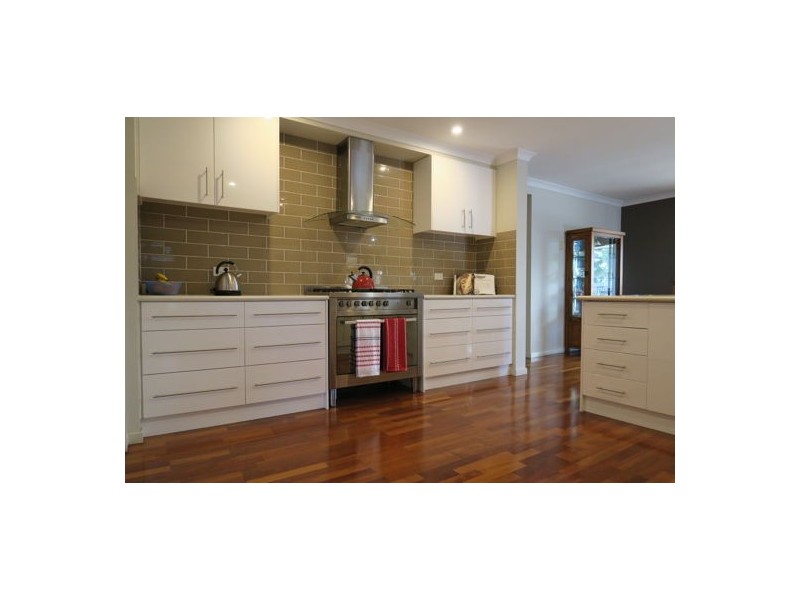 27 Harrison Grove, Deebing Heights QLD 4306