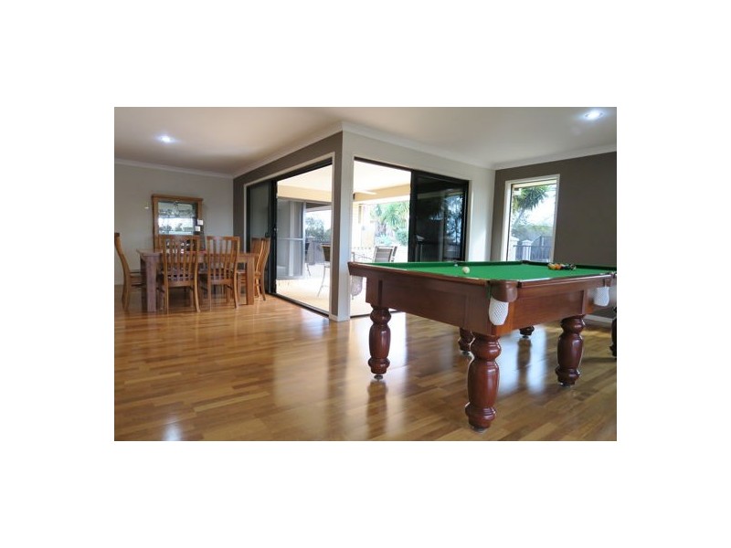 27 Harrison Grove, Deebing Heights QLD 4306