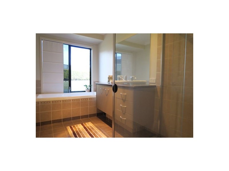 27 Harrison Grove, Deebing Heights QLD 4306