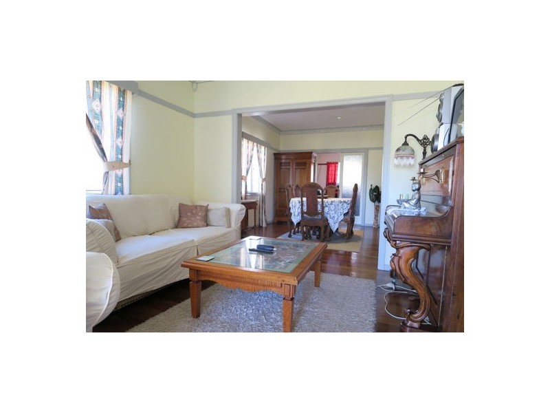 60 Bergin Street, North Booval QLD 4304