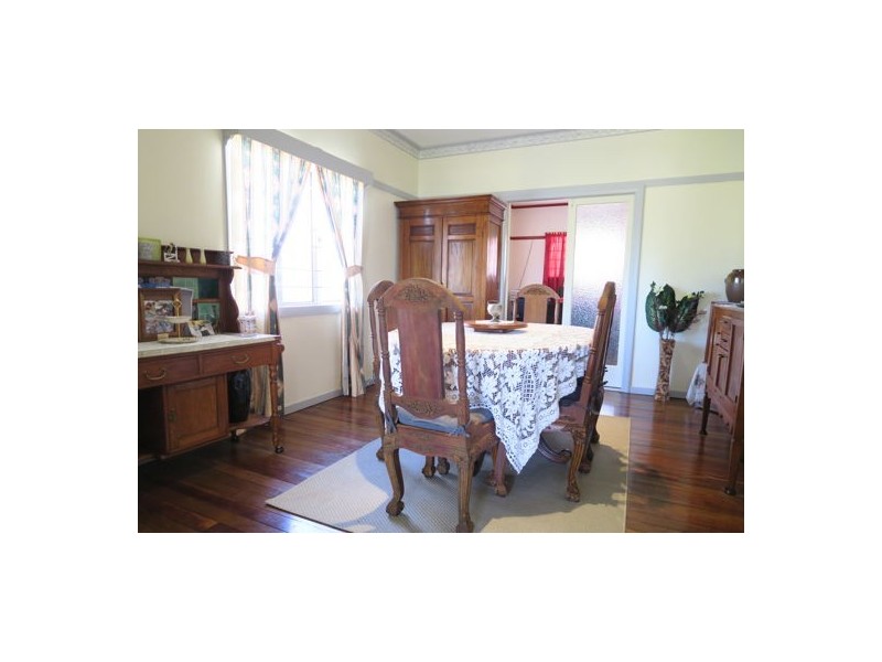 60 Bergin Street, North Booval QLD 4304