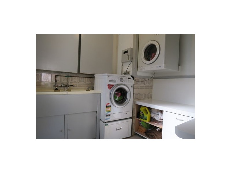 60 Bergin Street, North Booval QLD 4304