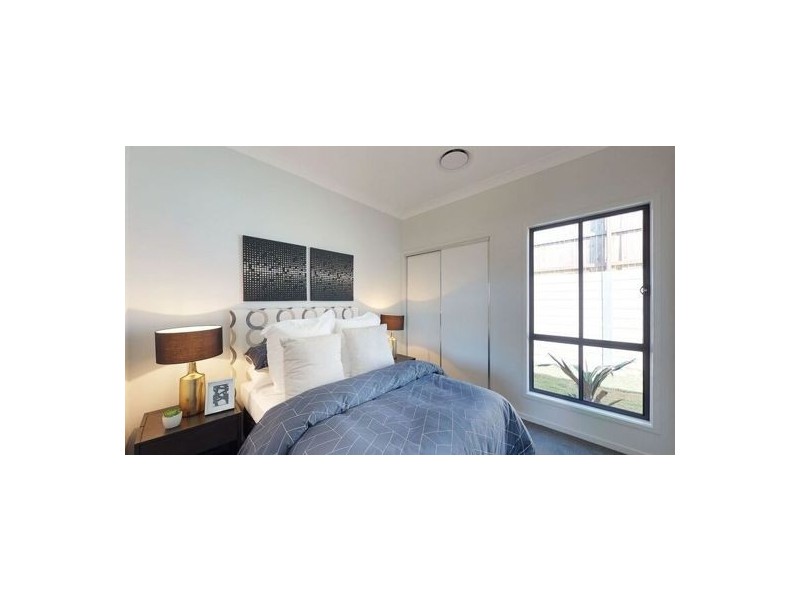 14 Miami Street, Spring Mountain QLD 4124