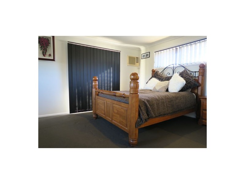 58 Jacana Crescent, Flinders View QLD 4305