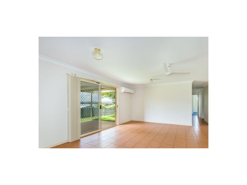 8 Lakemba Place, Brassall QLD 4305