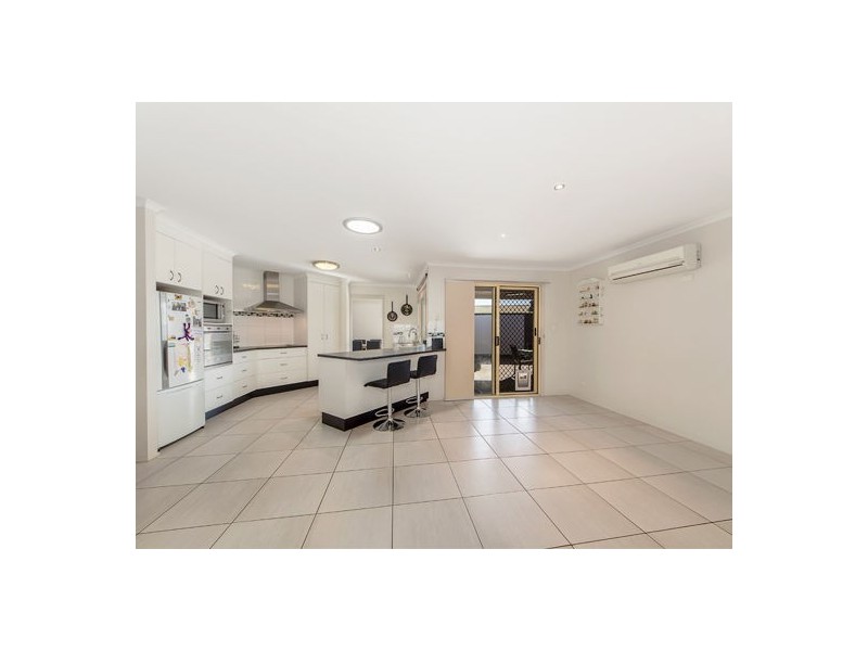 10 Quando Close, Yamanto QLD 4305