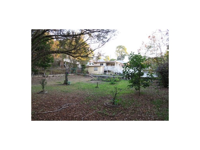 67 Pine Street, North Ipswich QLD 4305