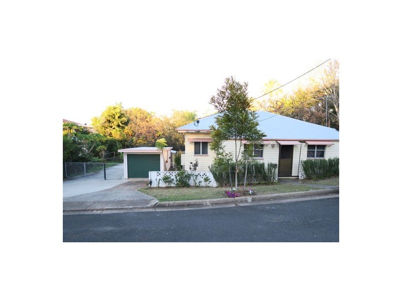 67 Pine Street, North Ipswich QLD 4305