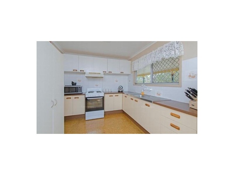 91 Adelong Avenue, Thagoona QLD 4306
