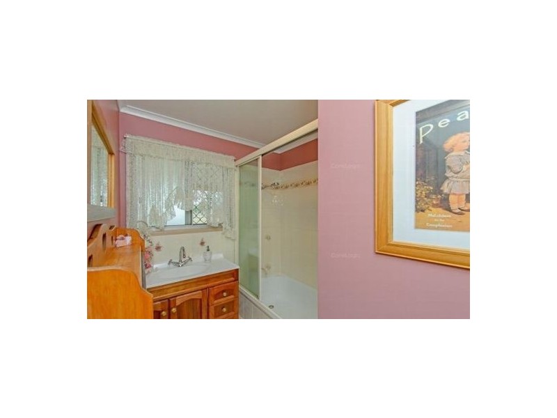 91 Adelong Avenue, Thagoona QLD 4306