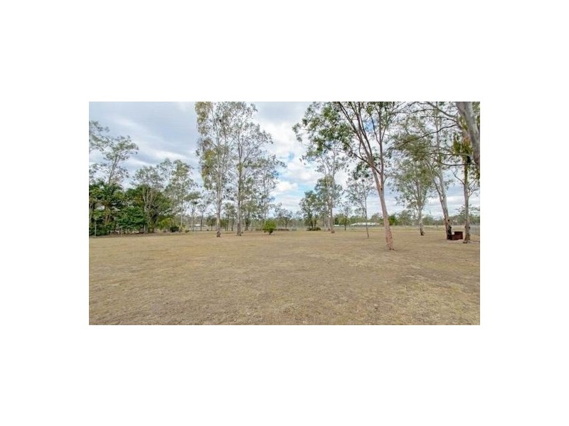 91 Adelong Avenue, Thagoona QLD 4306