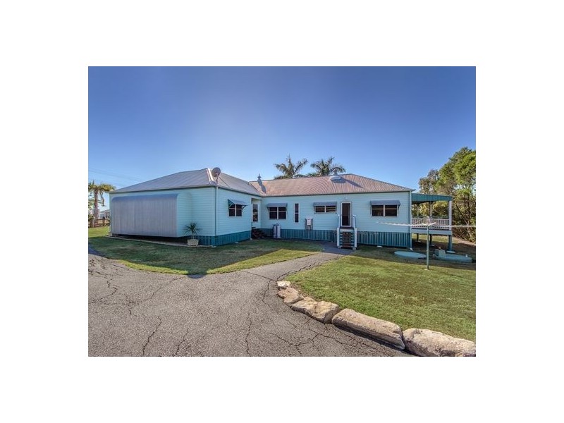 1 Roland Court, Peak Crossing QLD 4306