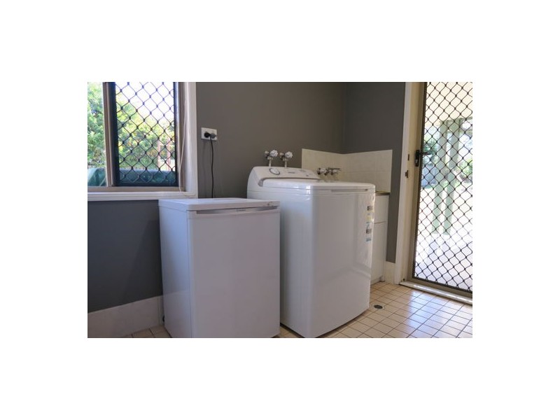 28 Jonquil Circuit, Flinders View QLD 4305