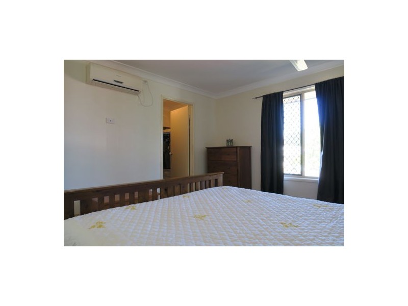 28 Jonquil Circuit, Flinders View QLD 4305