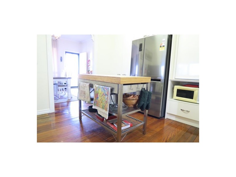 14 Orchard Street, Eastern Heights QLD 4305