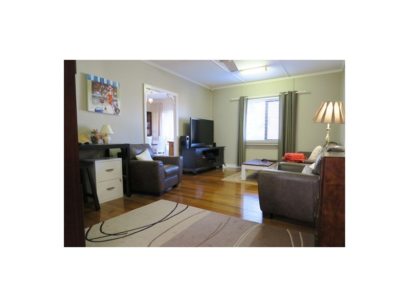 14 Orchard Street, Eastern Heights QLD 4305