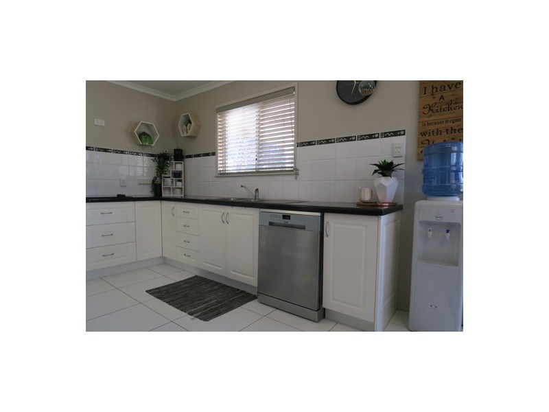 29 Prunda Parade, Raceview QLD 4305