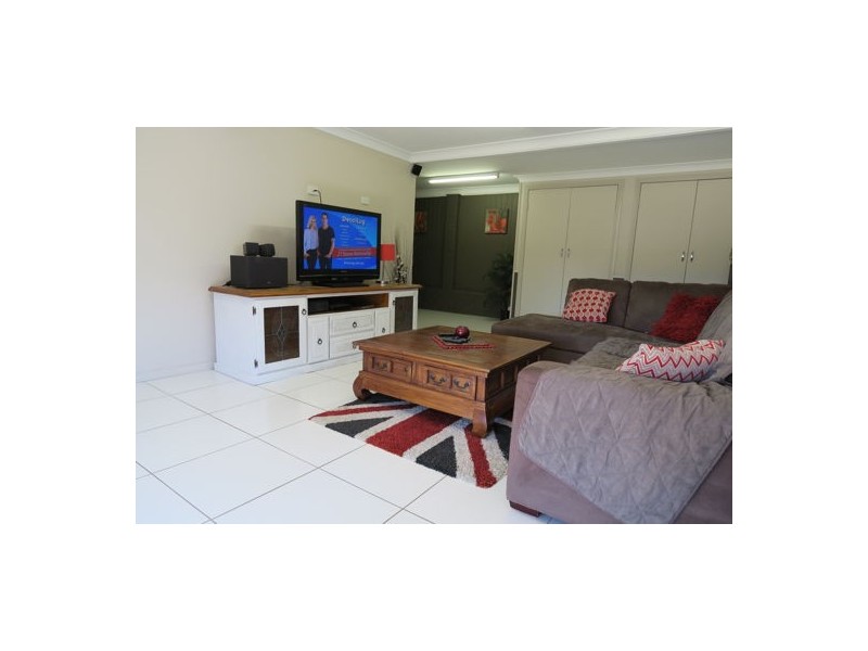 29 Prunda Parade, Raceview QLD 4305