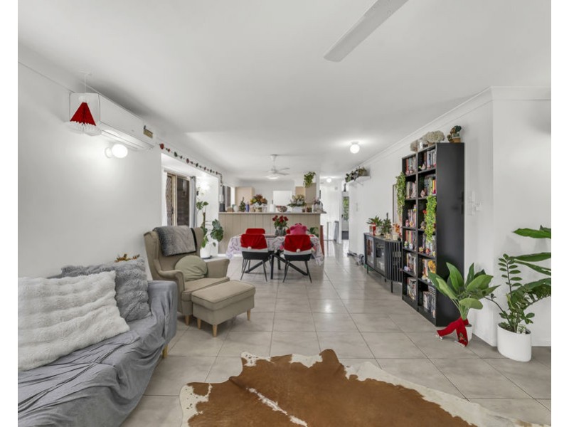 5 Lakewood Court, Flinders View QLD 4305