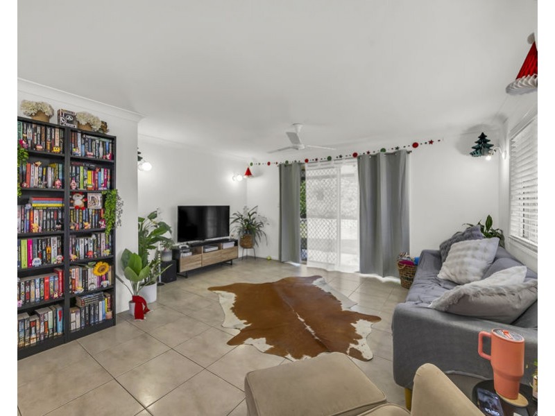 5 Lakewood Court, Flinders View QLD 4305