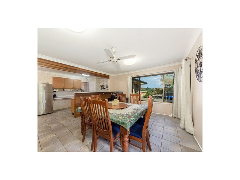 3 Loveanius Street, Silkstone QLD 4304