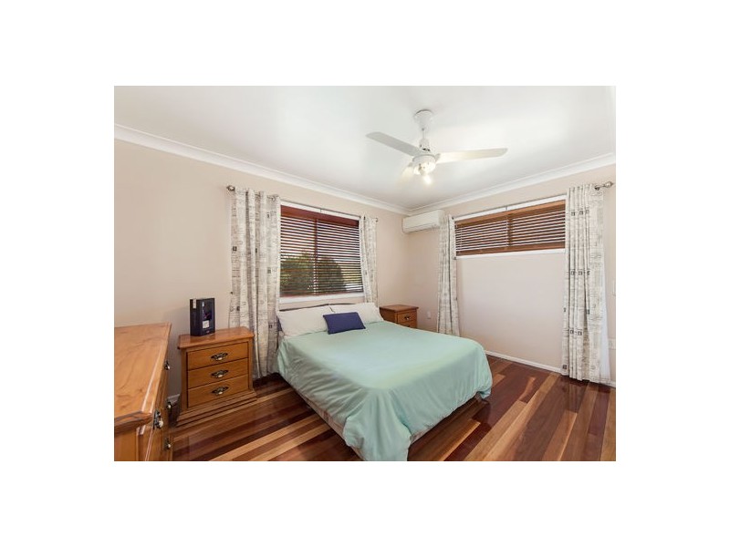 3 Loveanius Street, Silkstone QLD 4304