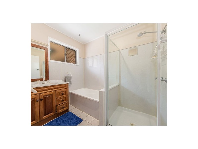 3 Loveanius Street, Silkstone QLD 4304