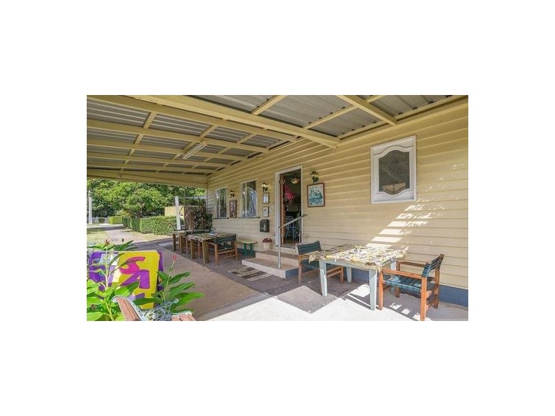 90 Woodend Road, Woodend QLD 4305