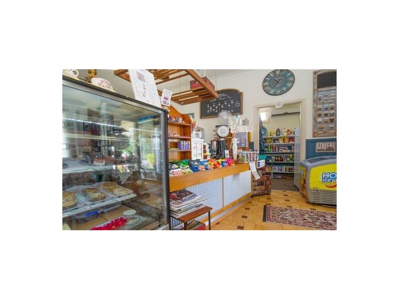 90 Woodend Road, Woodend QLD 4305