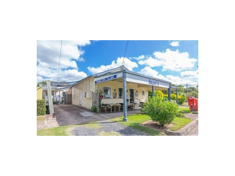90 Woodend Road, Woodend QLD 4305