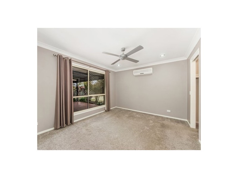 8 Crosby Crescent, Raceview QLD 4305