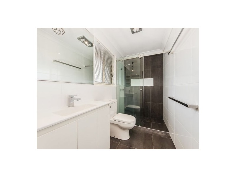8 Crosby Crescent, Raceview QLD 4305