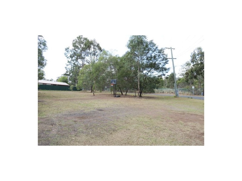 19 Taylor Street, Dinmore QLD 4303