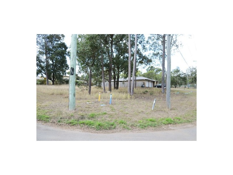 19 Taylor Street, Dinmore QLD 4303