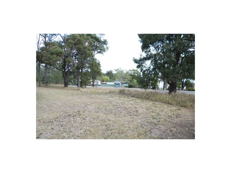 19 Taylor Street, Dinmore QLD 4303