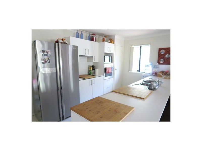 19 Taylor Street, Dinmore QLD 4303