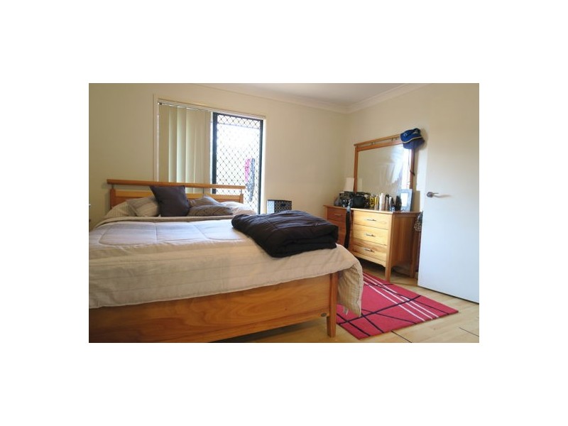 19 Taylor Street, Dinmore QLD 4303